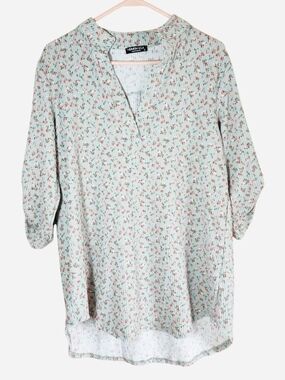 HEIMISH USA Mint Floral V-Neck Tunic Blouse